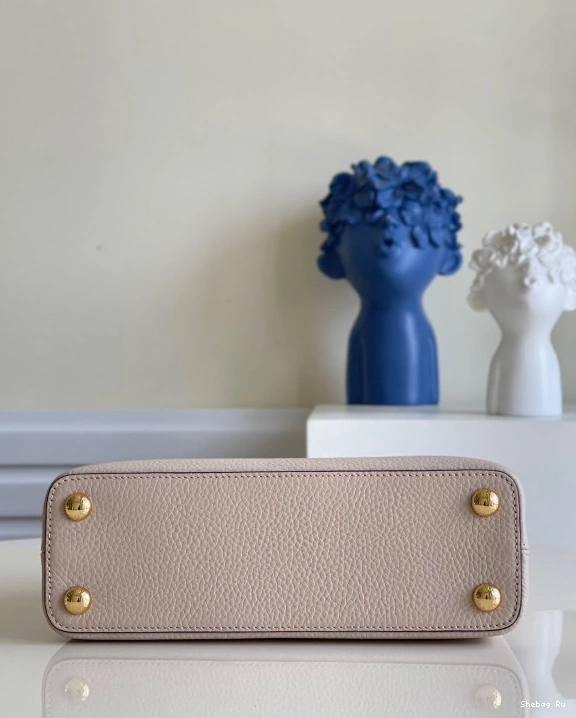 CAPUCINES LOUIS BB VUITTON 0718